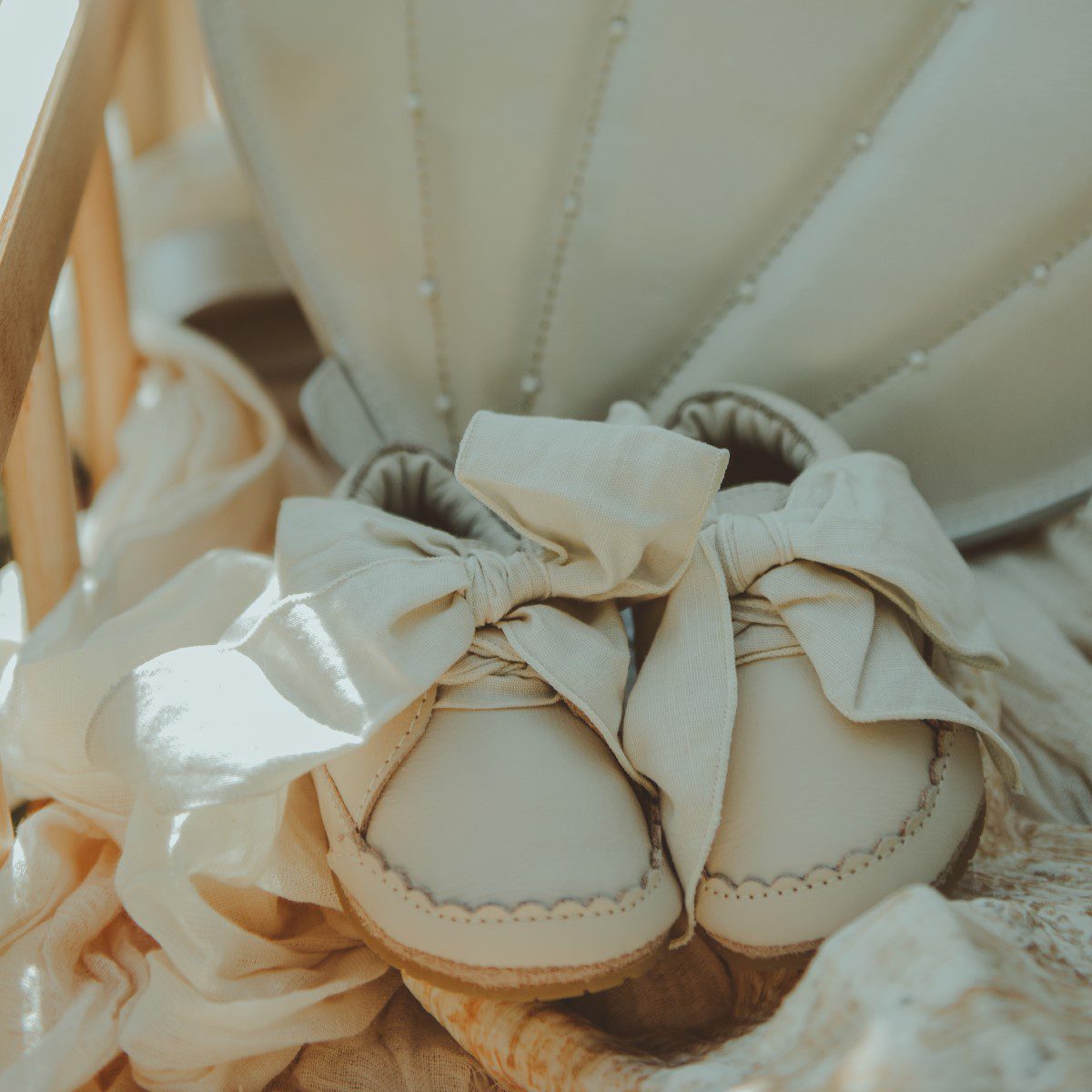 Lonny | Cream Leather