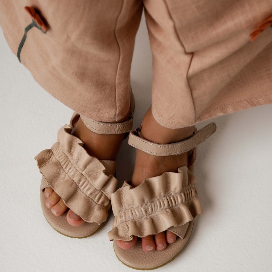 Fine Sandals | Light Rose Leather