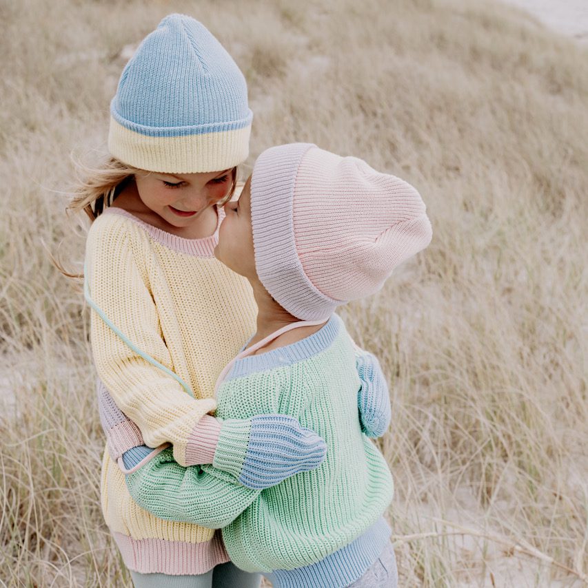 Candy Haze Contrast Knitted Hat