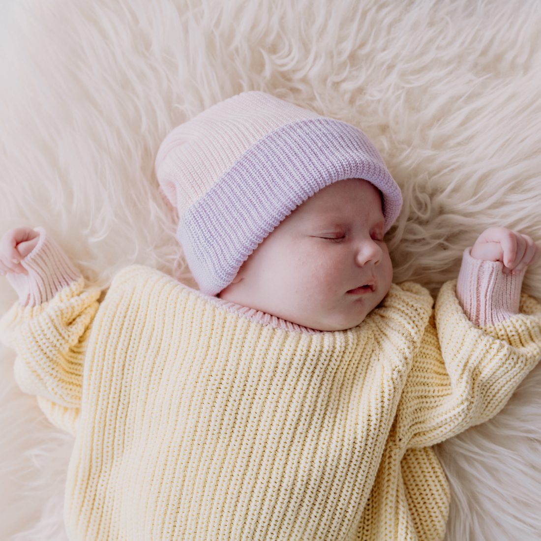 Candy Haze Contrast Knitted Hat