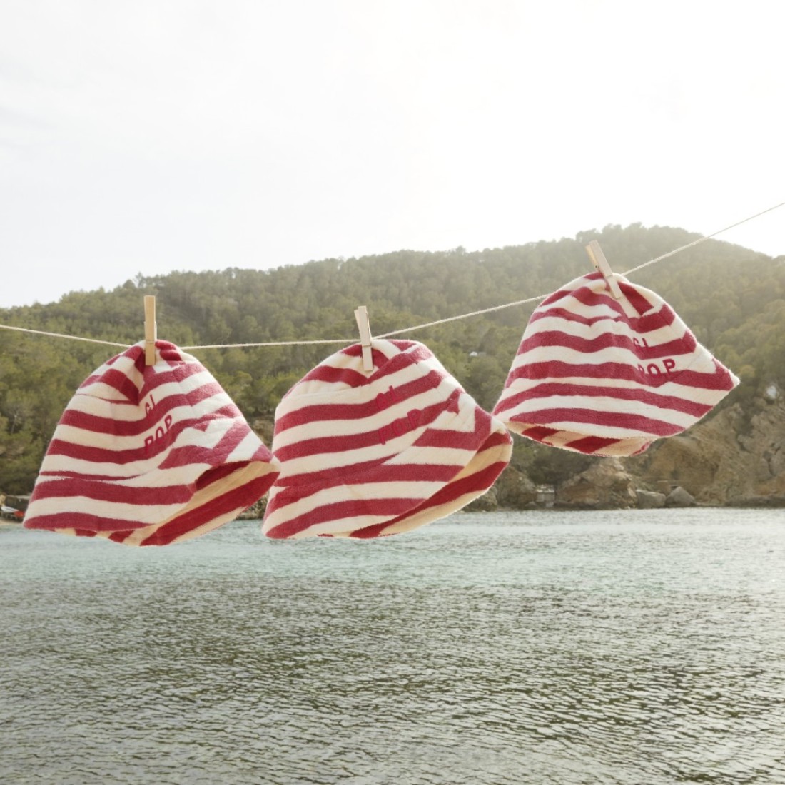 POP Terry Bucket Hat | Cherry/Cream