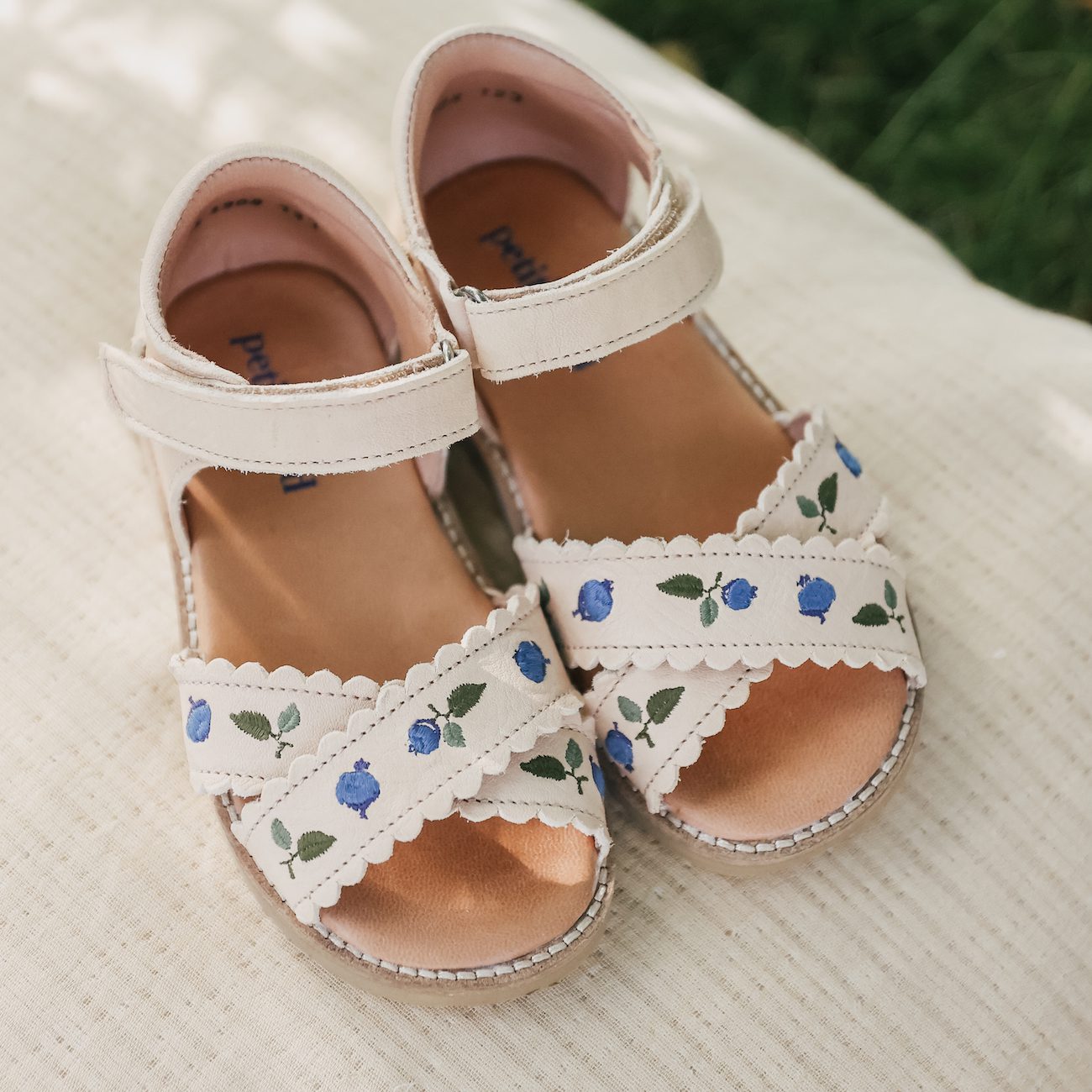 Crossover Sandal | Blueberry