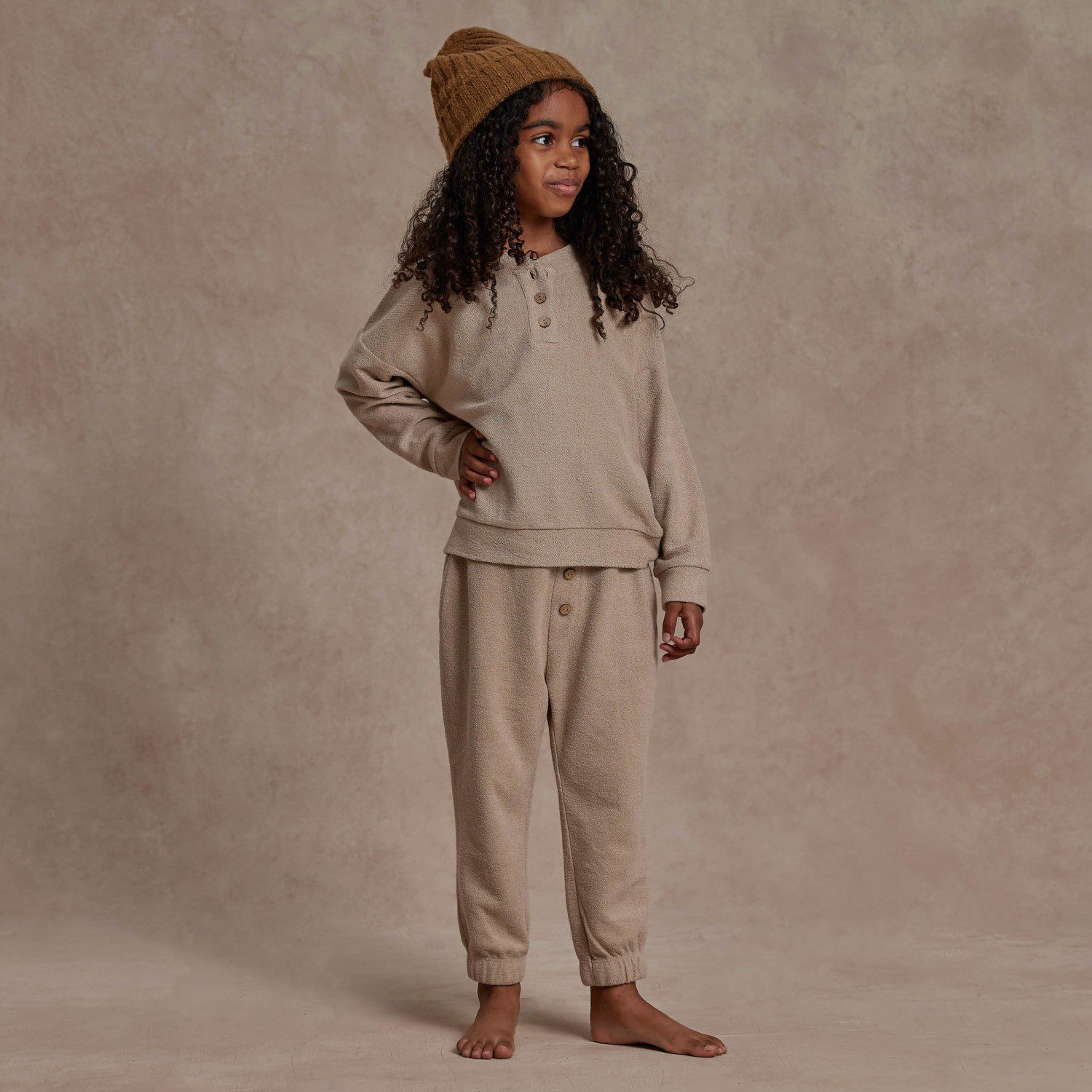 Henley Sweatshirt & Button Jogger Pant | Putty