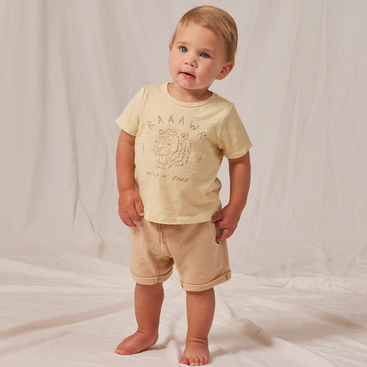 Lemon Basic Tee & Sand Relaxed Short