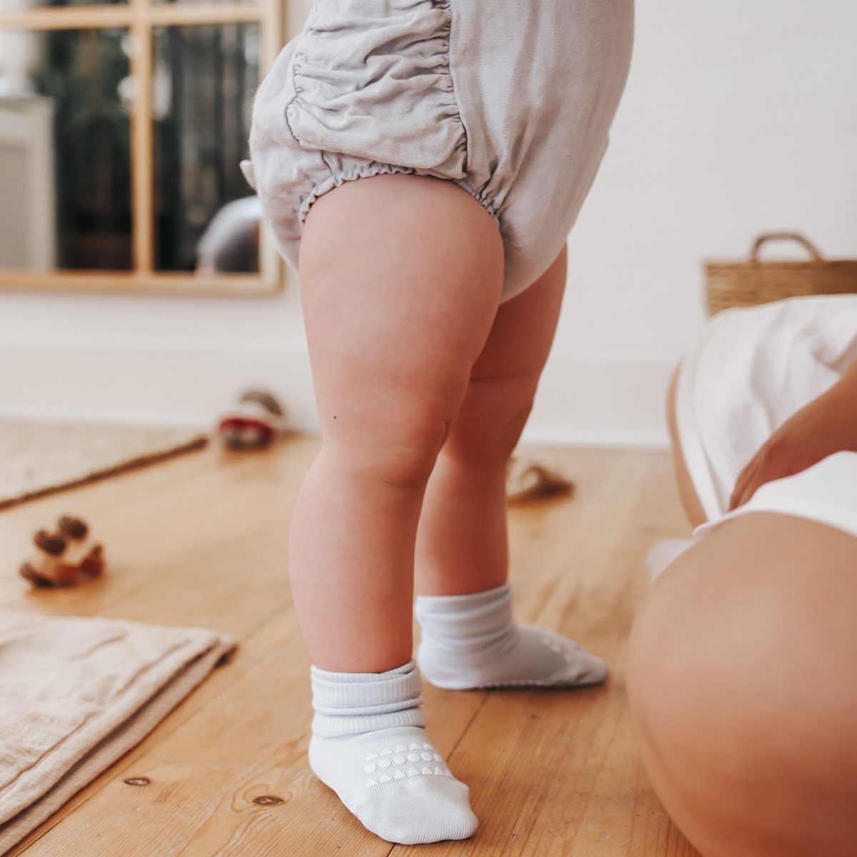 Bamboo Non-Slip Socks | Sky Blue