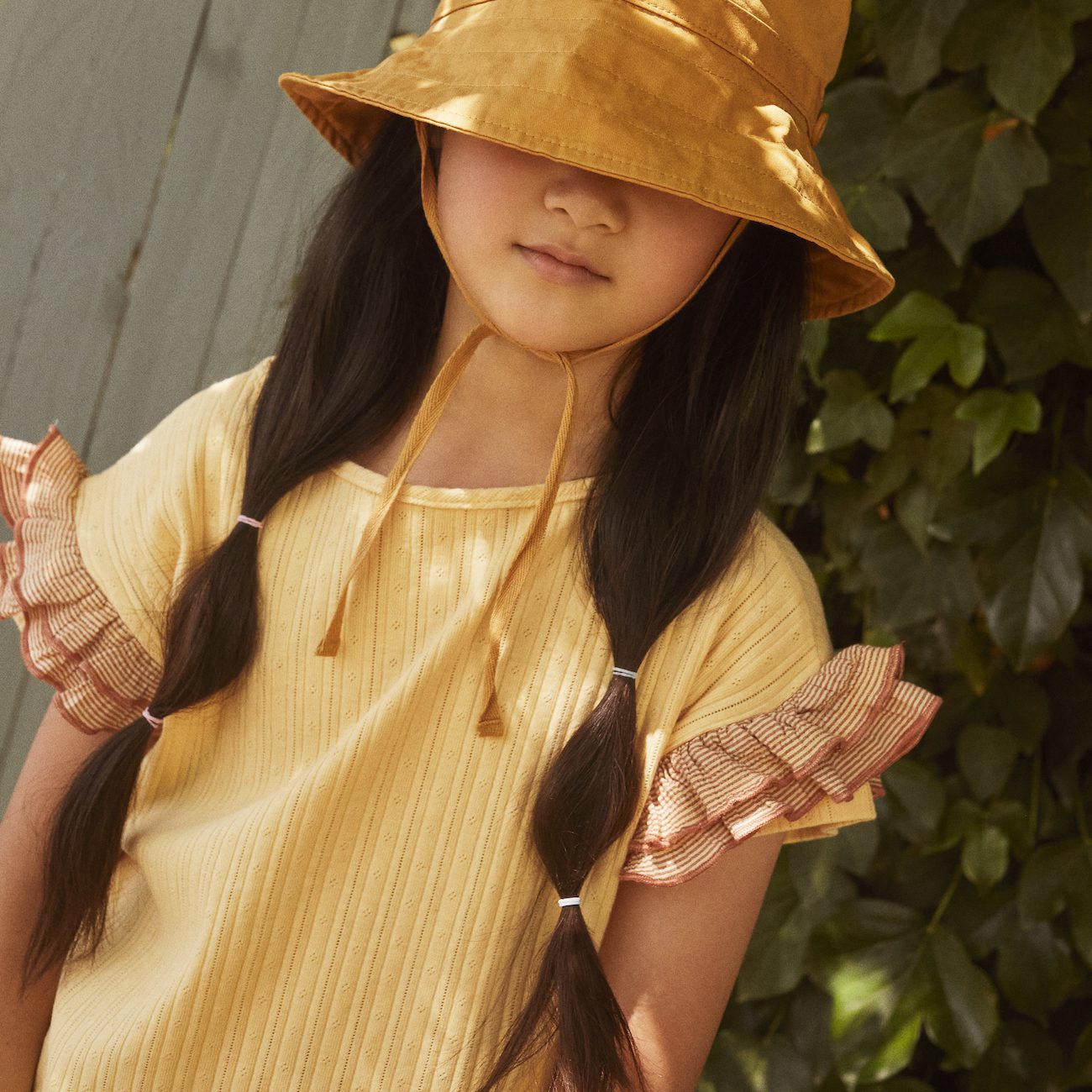 Palmer Ruffles T-Shirt & Palazzo Clay Daisies Pants