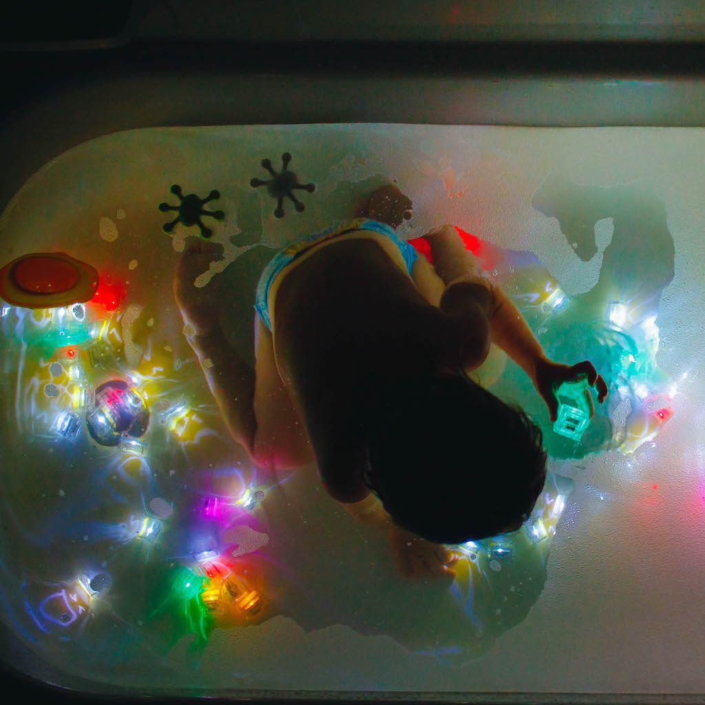 Light Up Character & Cubes | Alex Yellow