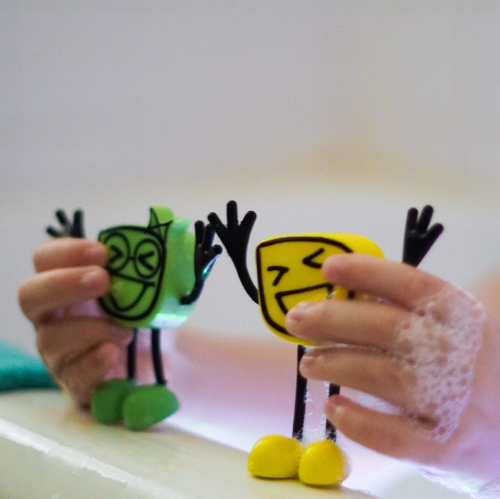 Light Up Character & Cubes | Alex Yellow