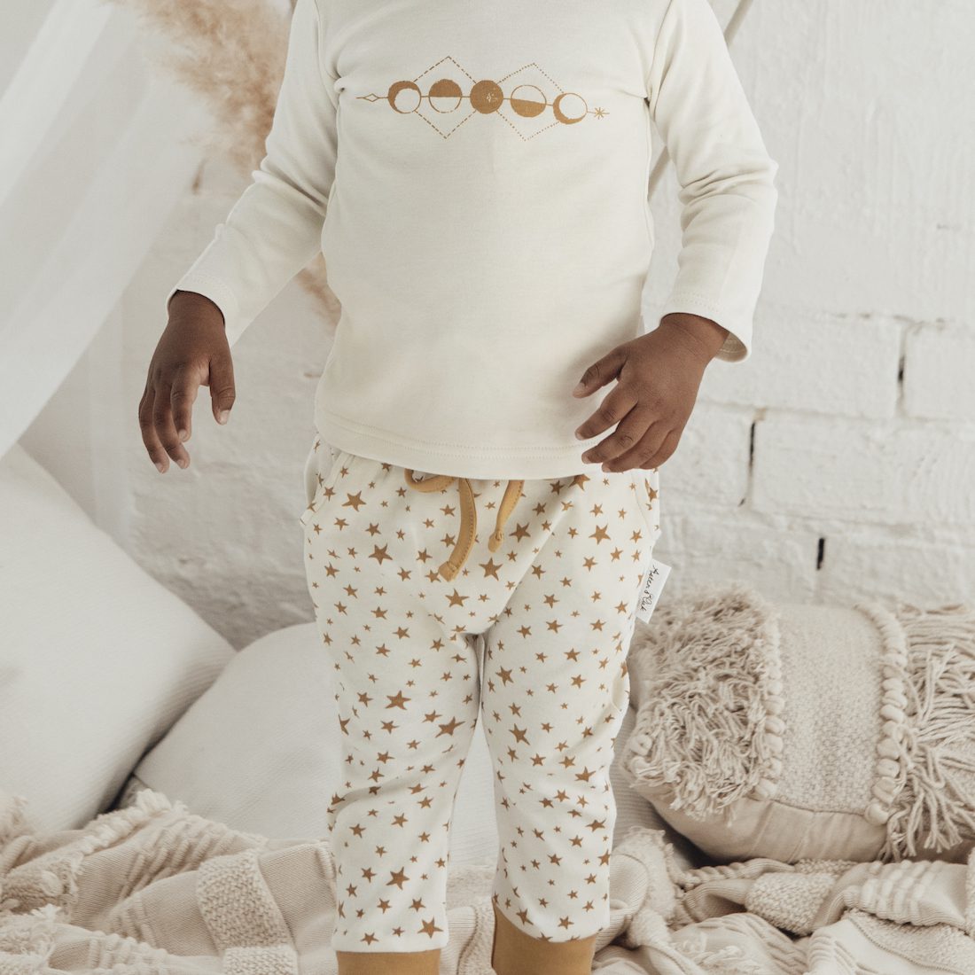 Moon Phase Print Tee & Taffy Star Harem Pants