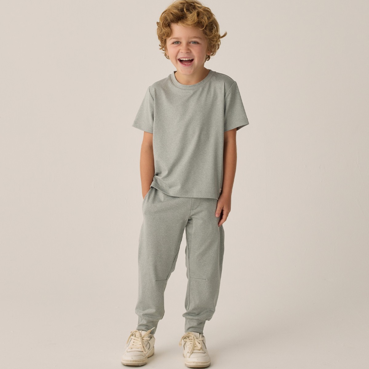 Cove Essential Tee & Century Tech Jogger | Heathered Seafoam