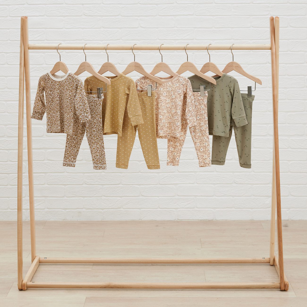 Bamboo Long Sleeve Tee & Bamboo Leggings | Geo