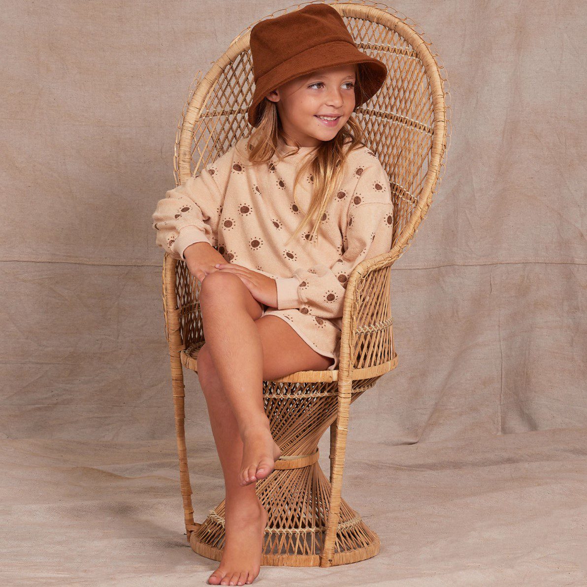 Crew Neck & Track Shorts | Suns