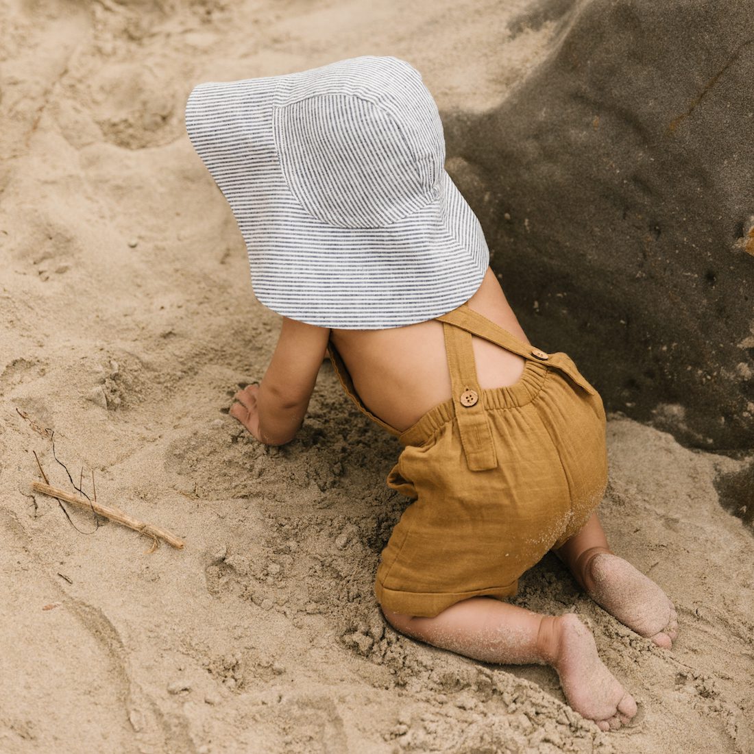 Sunbonnet | Island Stripe