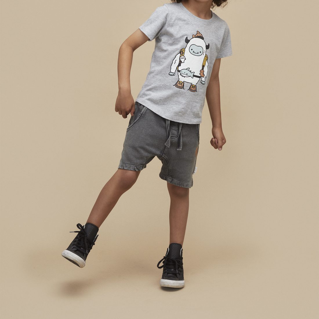 Yeti T-Shirt & Charcoal Slouch Short