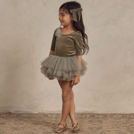 Thea Tutu | Pine