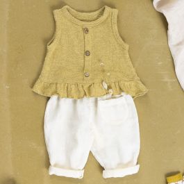 Jersey Top & Linen Trousers