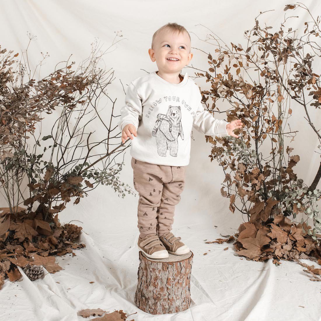 Camping Bear Sweatshirt Beige & Camping Trousers Taupe