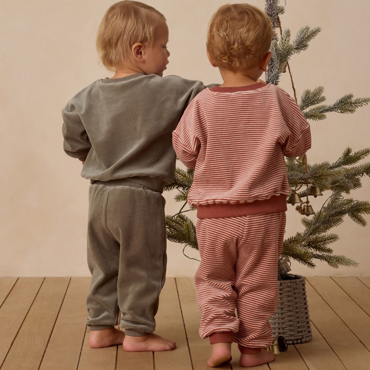 Velour Relaxed Sweatshirt & Sweatpant Candy Stripe