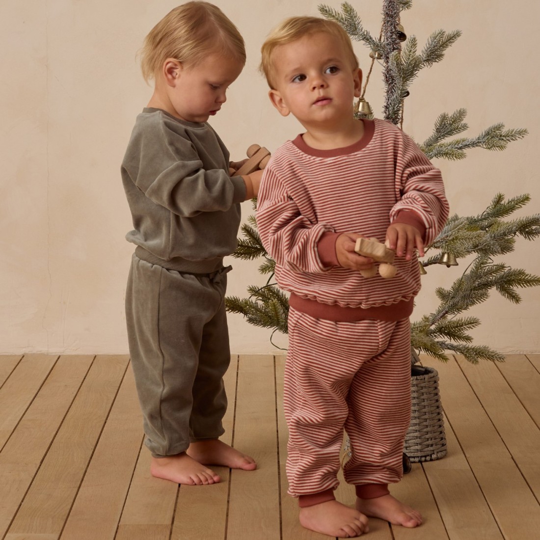 Velour Relaxed Sweatshirt & Sweatpant Forest