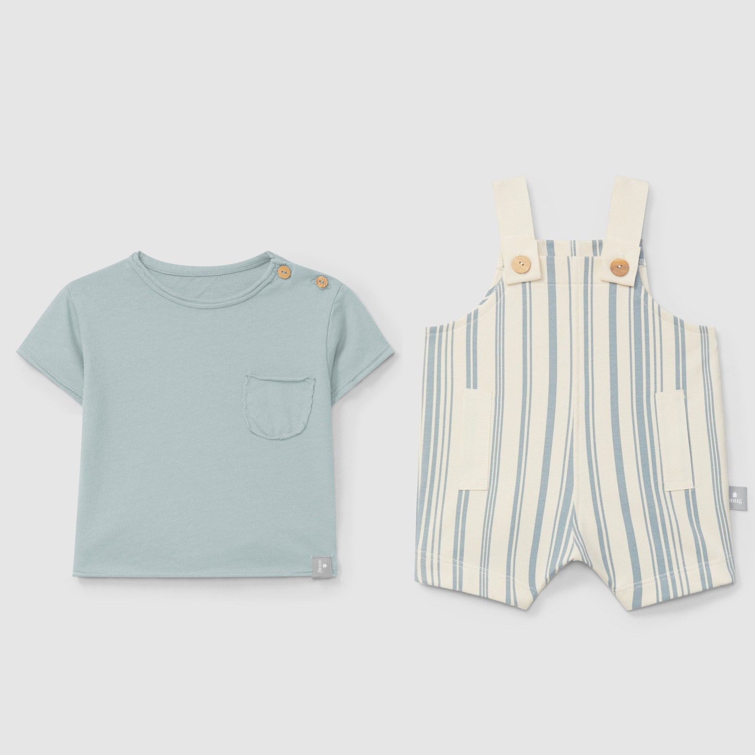 Plain Tshirt & Printed Dungaree Shorts