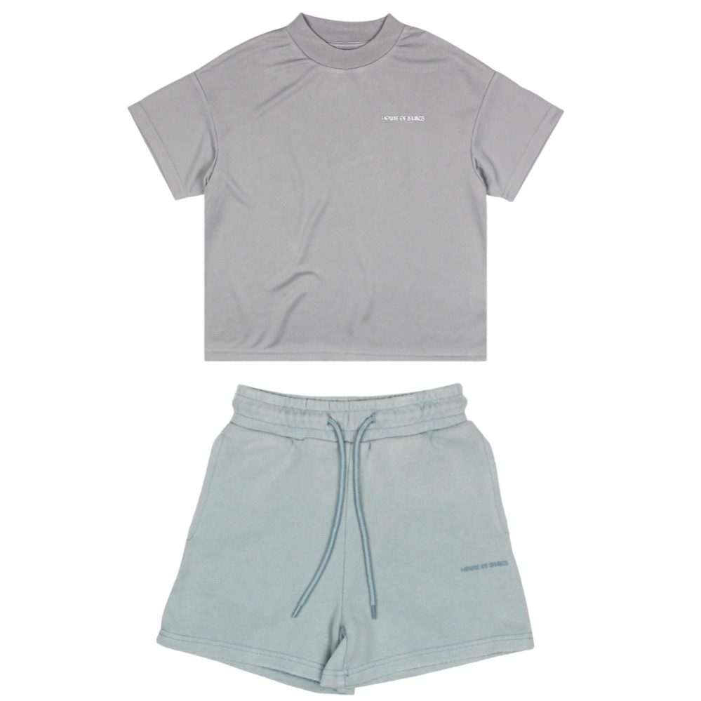 The Inside Out Oversized Tee & The Destroyed Short