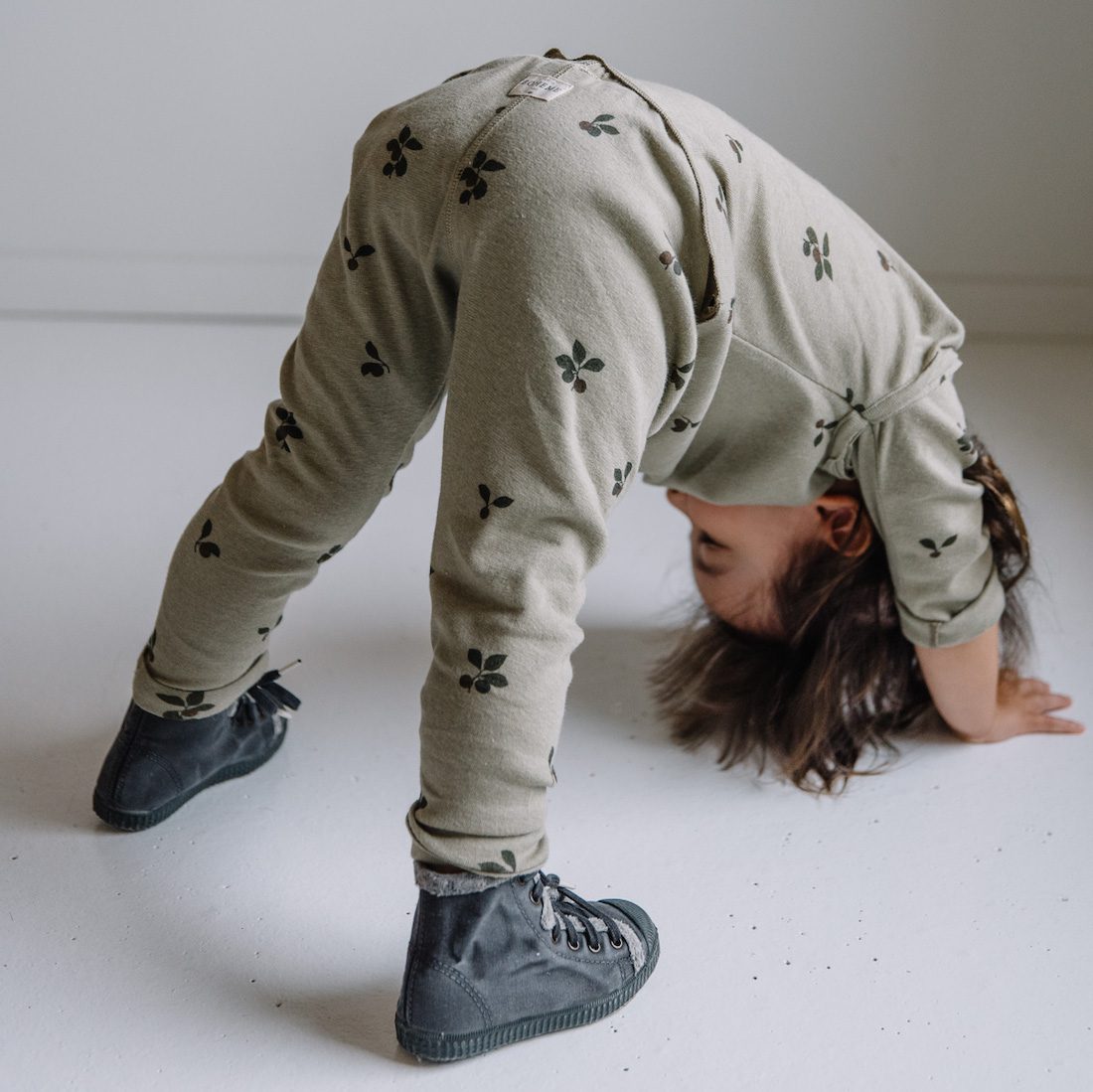 Lala Top & Rom Pom Leggings | Taupe