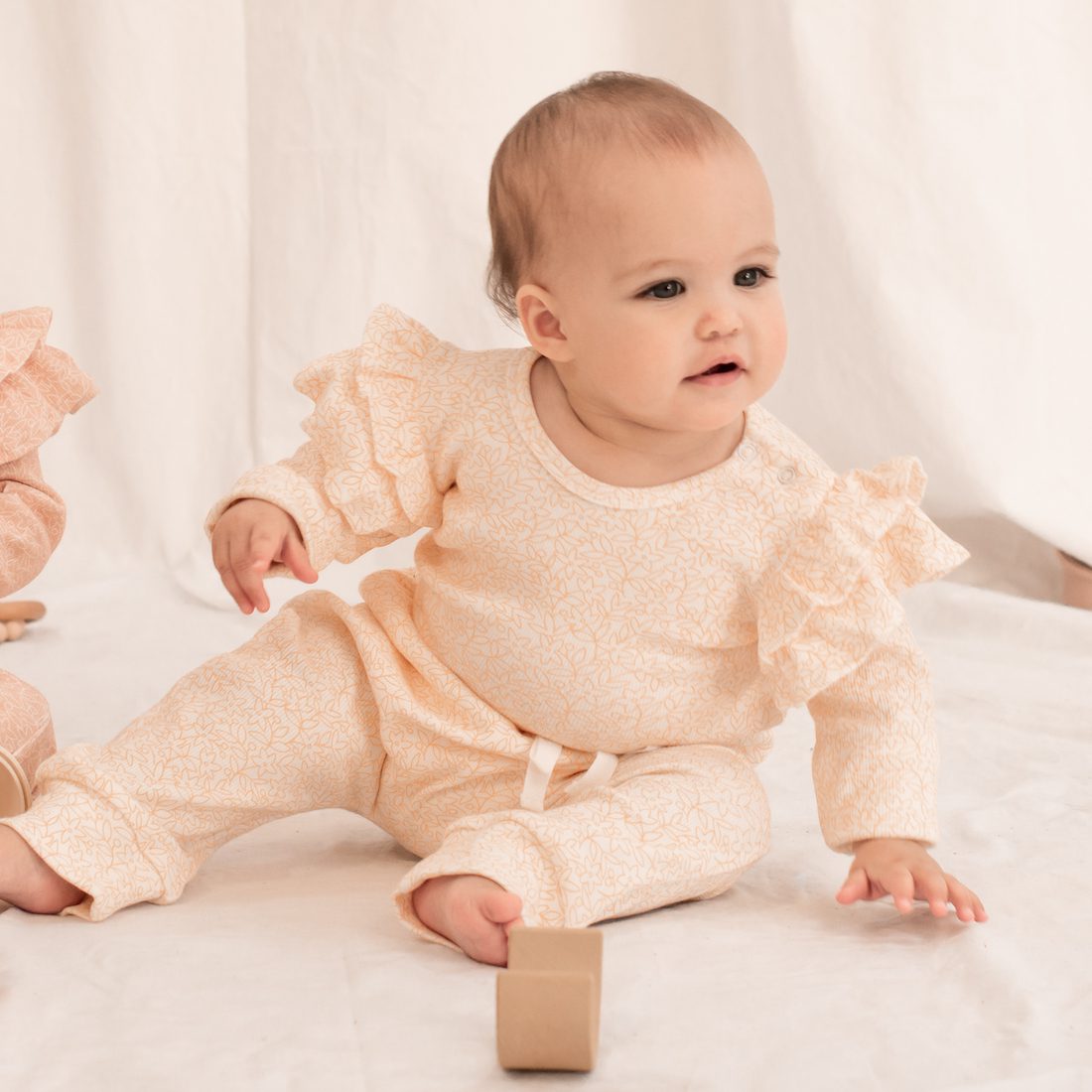 Ruffle LS Suit | Honey Floral